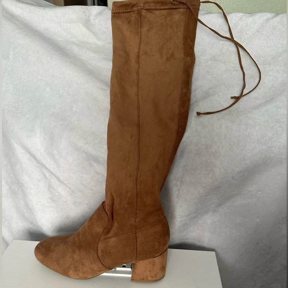 Forever 21 Over-the-knee boots - Picture 6 of 9